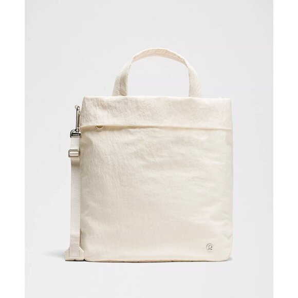 On My Level Tote Bag 20L - Light Ivory - Picture 1 of 4